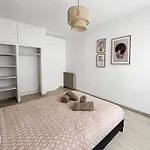 Appartement T3 Cosy Proche De La Et Parking Prive