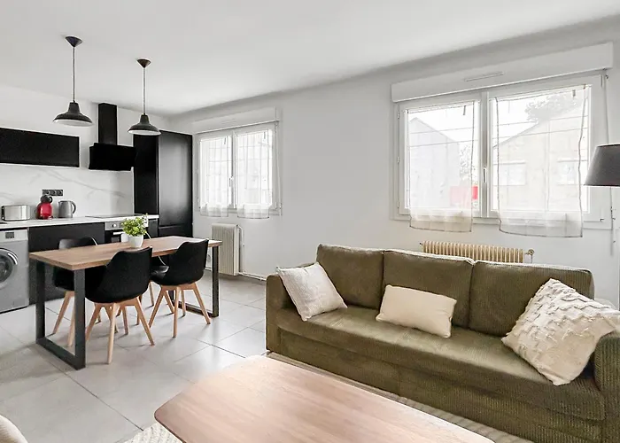 Parking Privé, Bord De Mer, Saint-nazaire * Saint-Nazaire (Loire-Atlantique)